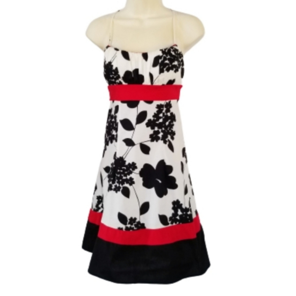 Trixxi Dress Strapless Floral Babydoll White Size 7